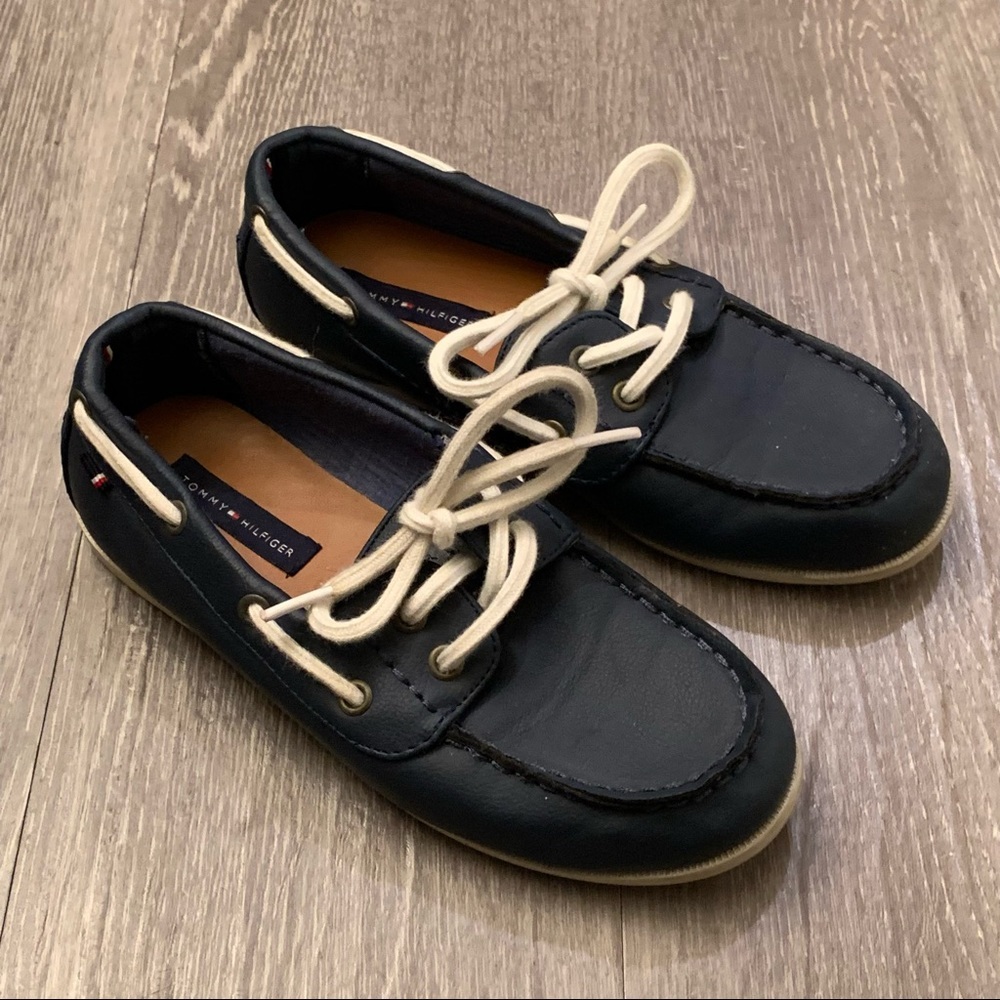 Tommy Hilfiger Navy Nubuck‎ Douglas Boat Shoes Youth Boy’s Size 1​